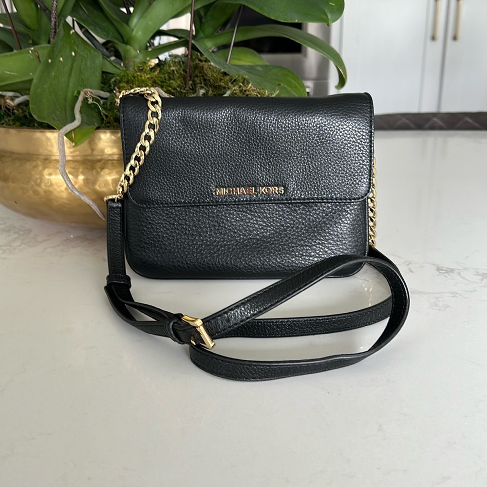 NEW Black Michael Kors gold hardware crossbody bag.